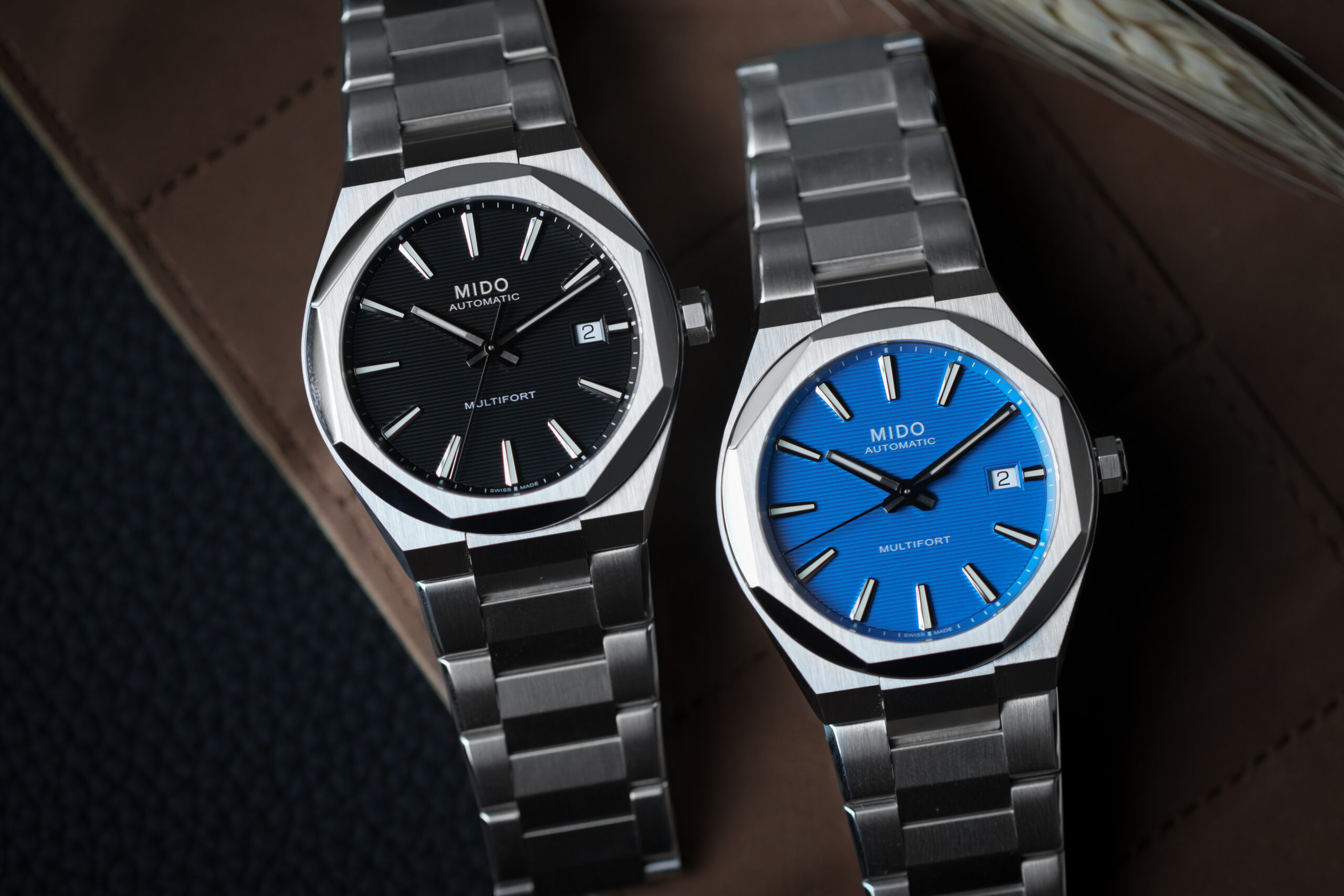 Mido Multifort 8 — comparação das variantes preto e azul