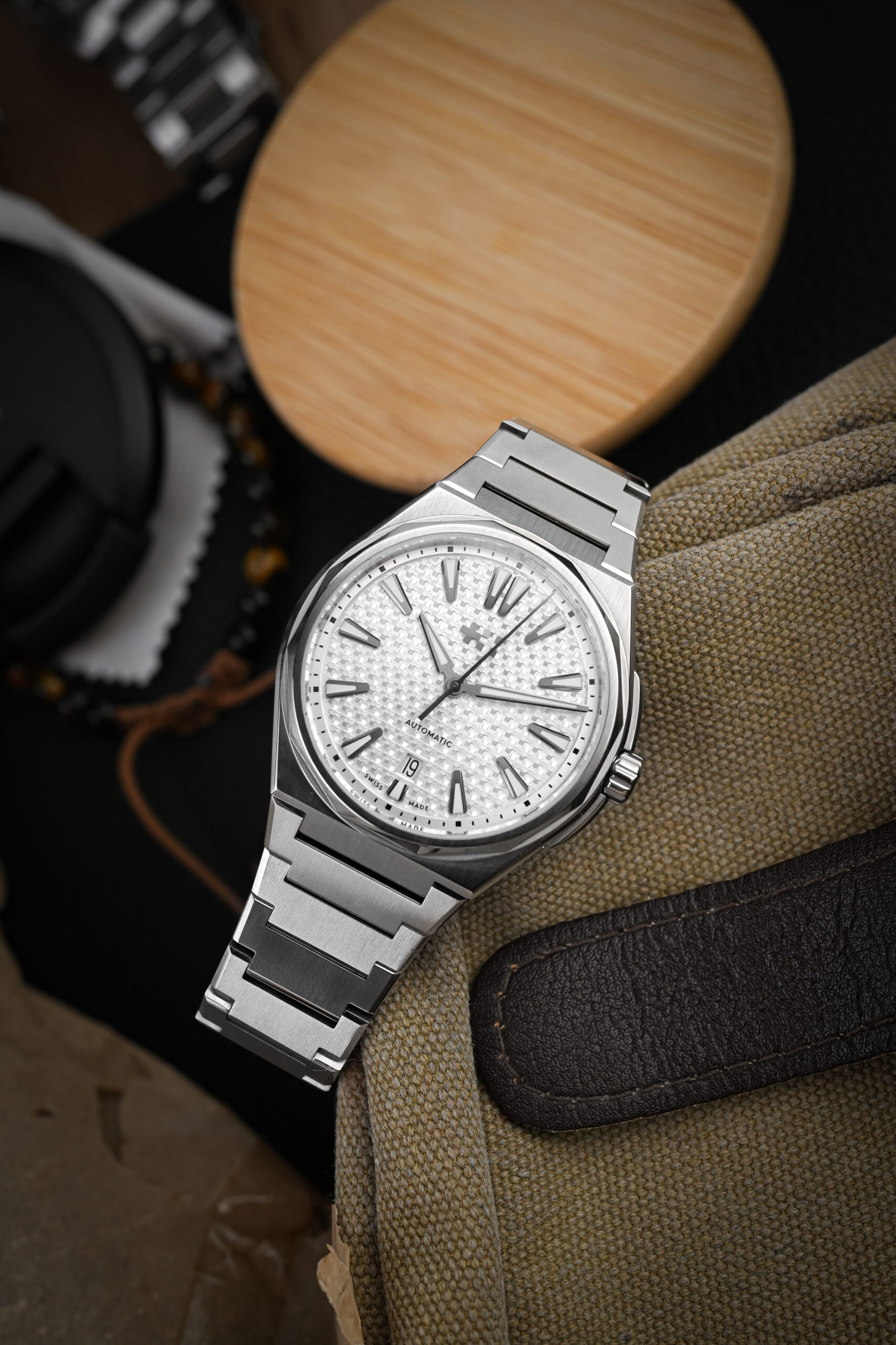 The Twelve na bolsa/canvas